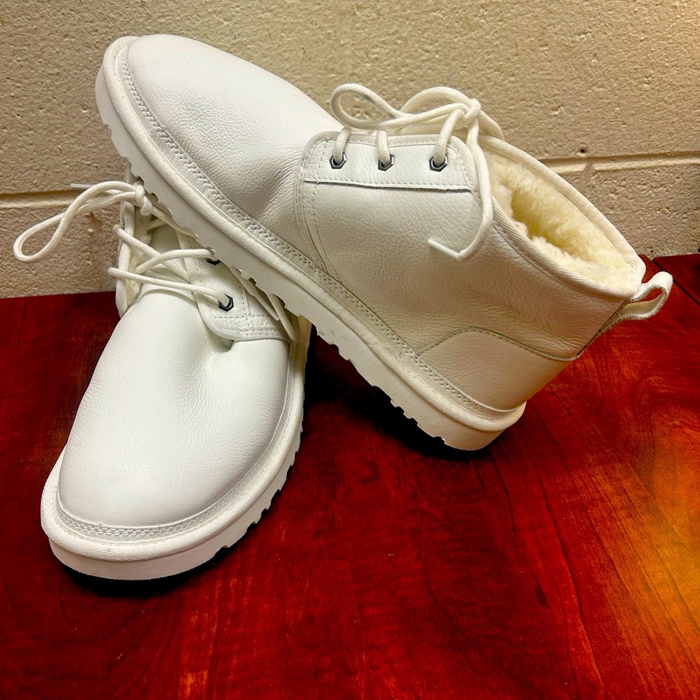 Men’s Ugg Neumann leather boot white size 13 new